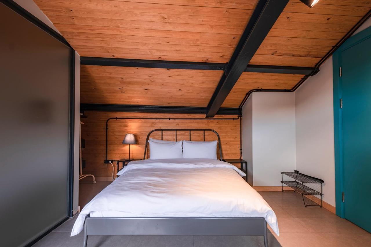 Homie Suites - "Loft 27" Urban Comfort Suites In The Heart Of Cihangir Istanboel Buitenkant foto